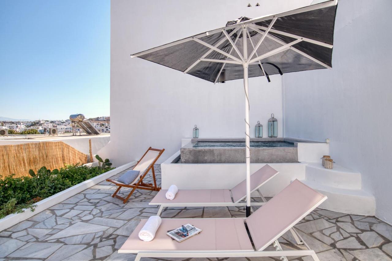 White Cliff Naousa Exterior photo
